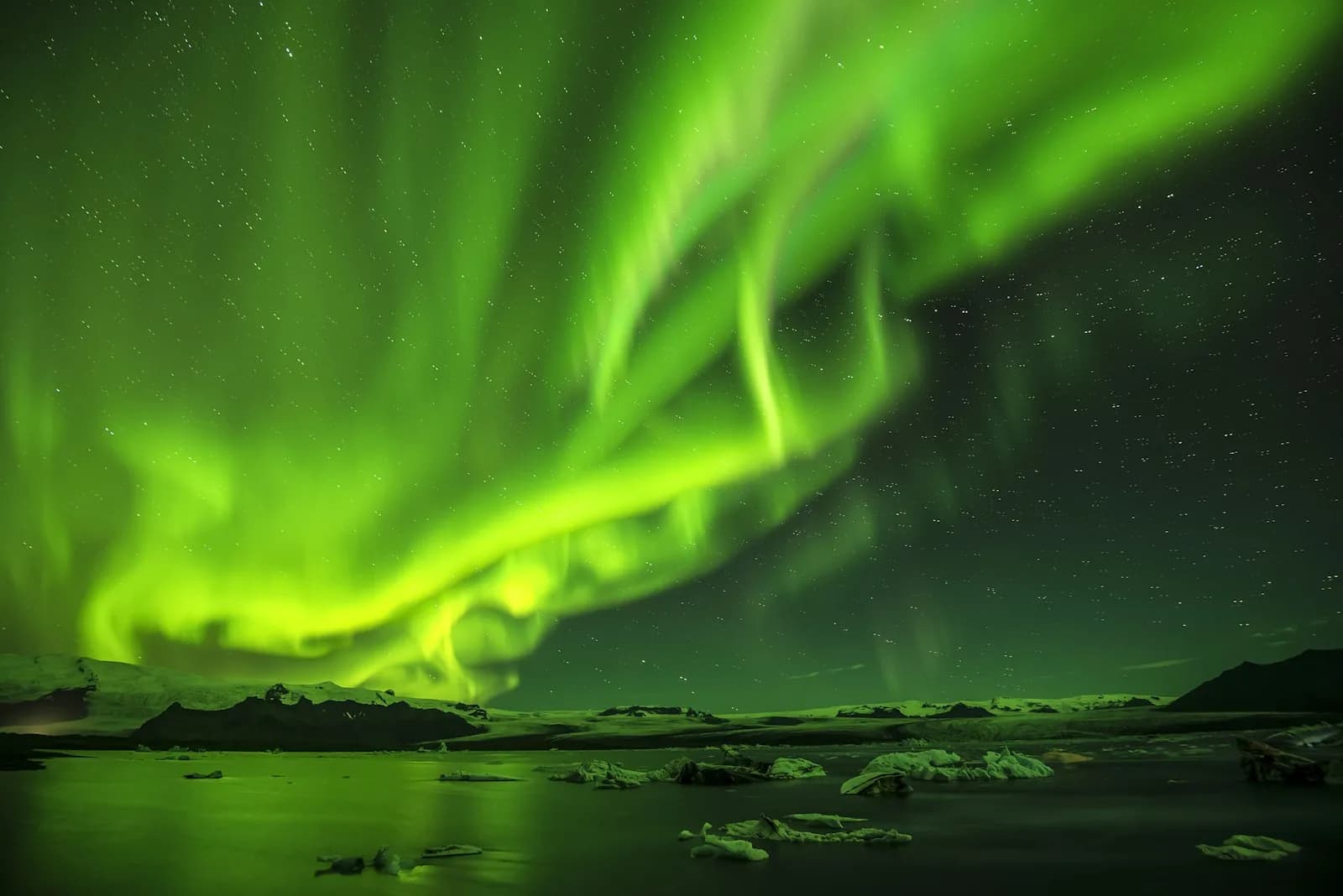 Auroras boreales en Islandia — Reikiavik · Husafell · Torfhus
